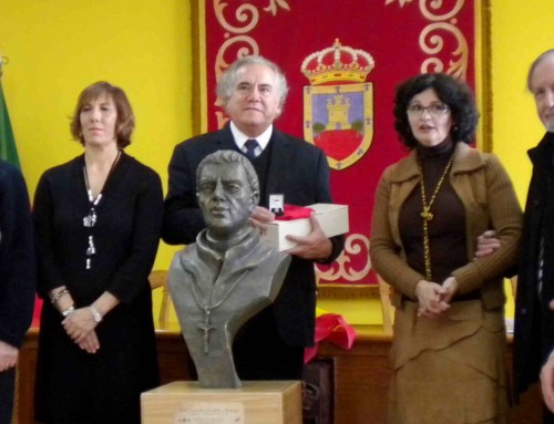 FRAY ANTONIO ALCALDE Y BARRIGA  ESCULTURA DE CARLOS TERRES PARA LA VILLA DE CIGALES VALLADOLID, ESPAÑA.